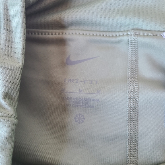 Nike Women's Olive Skater Skirt Size M - Picture 8 of 13